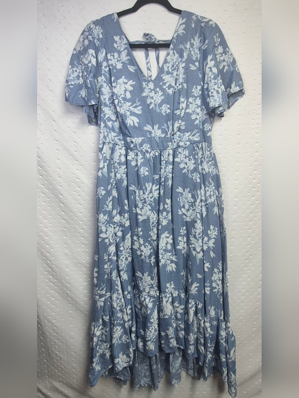 Maxi Chambray Hi-Low V-Neck Dress - Picture 4 of 8